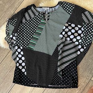 Green abstract blouse size Medium